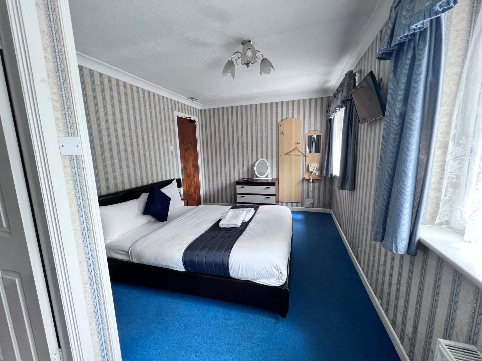 All Seasons Gatwick Guest House & Parking Horley Kültér fotó