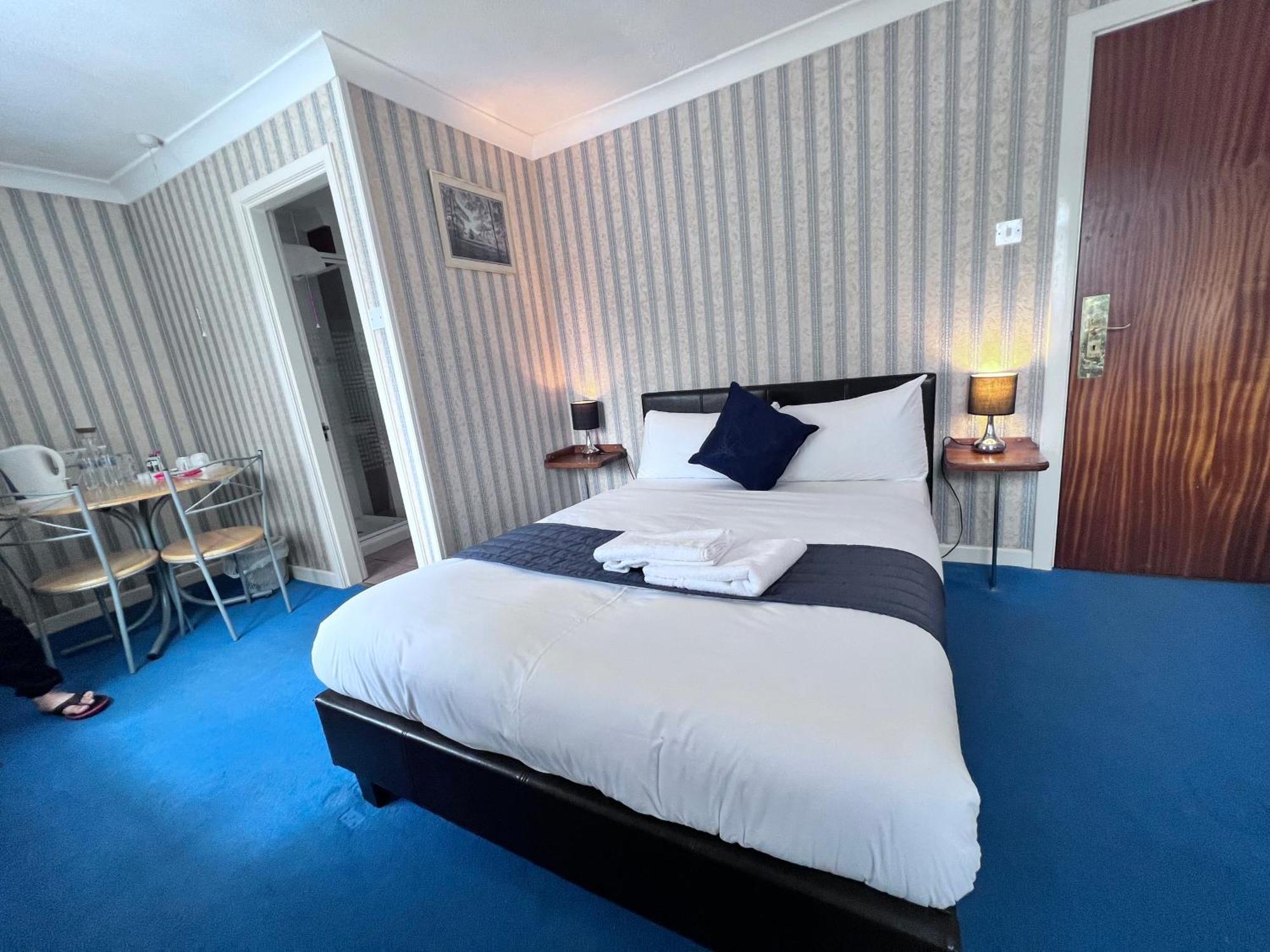 All Seasons Gatwick Guest House & Parking Horley Kültér fotó