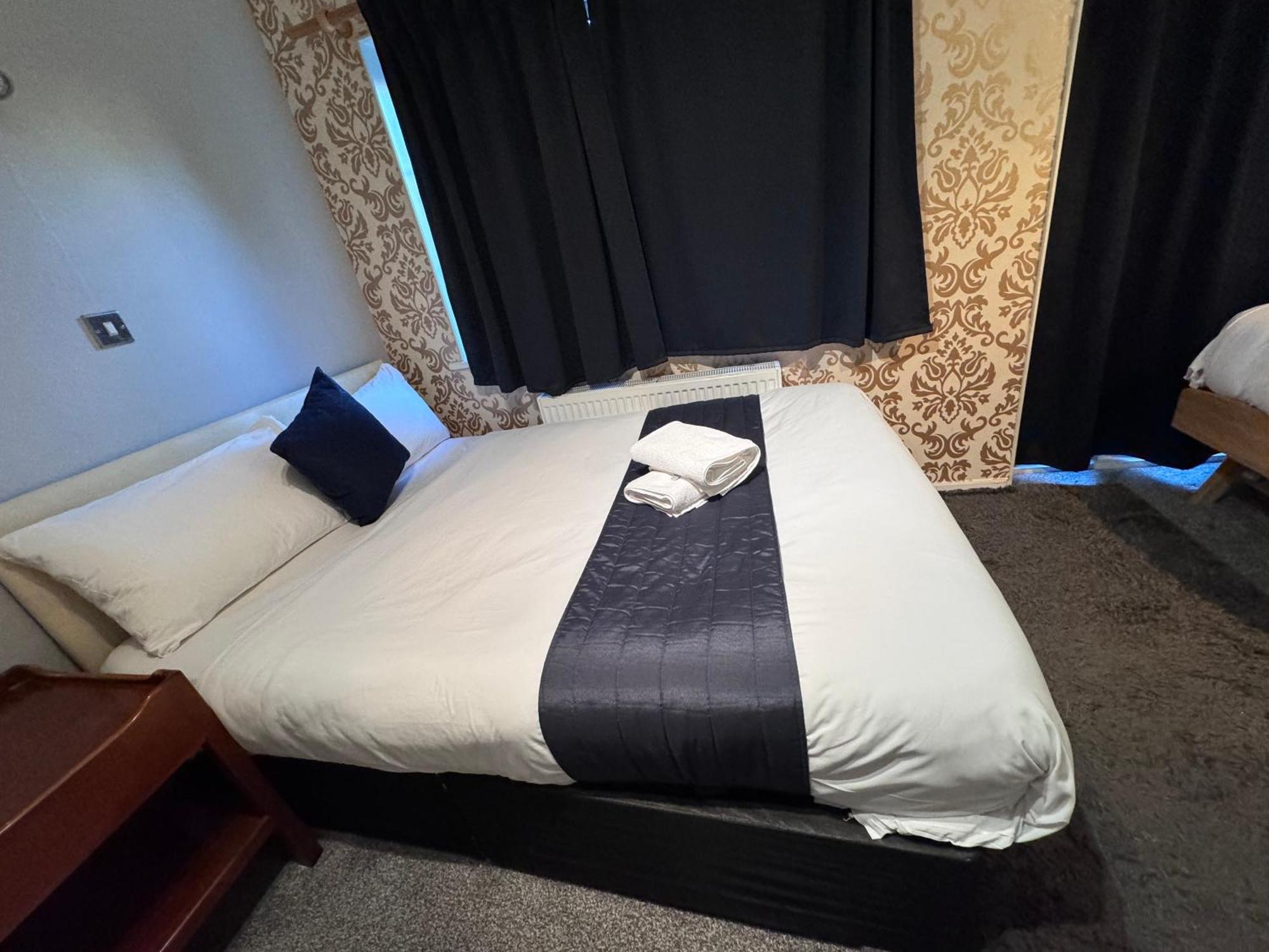 All Seasons Gatwick Guest House & Parking Horley Kültér fotó