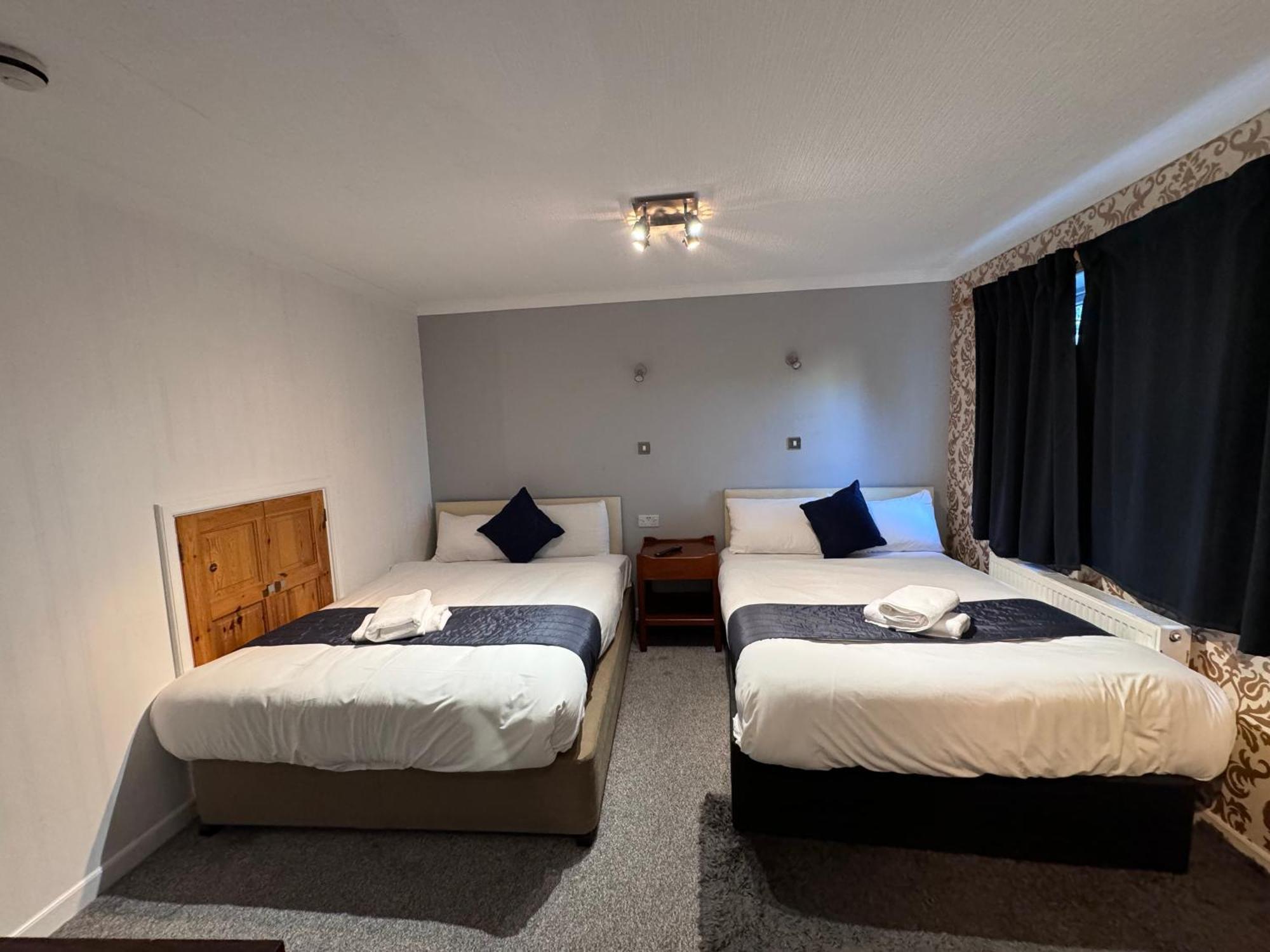 All Seasons Gatwick Guest House & Parking Horley Kültér fotó