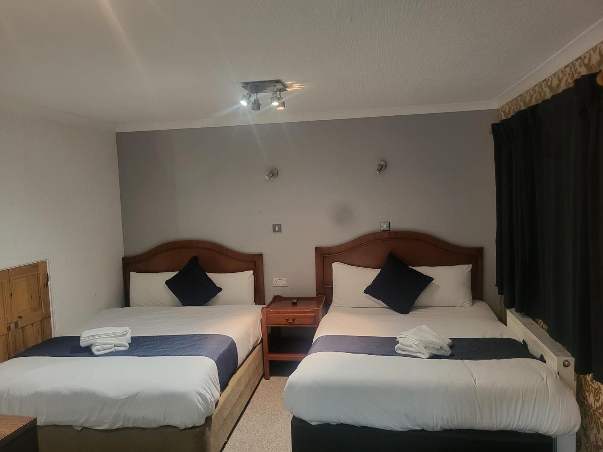 All Seasons Gatwick Guest House & Parking Horley Kültér fotó